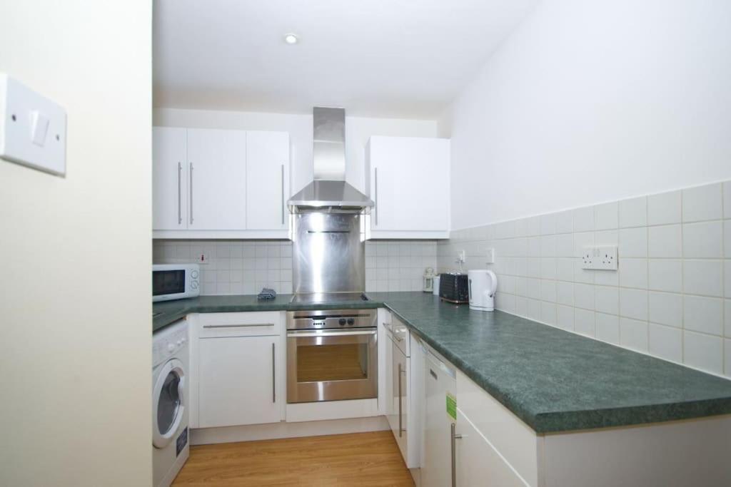 Alluring 2 Bedroom Leeds City Centre Apartment- Self Check-In,Balconied Apartment Exterior foto